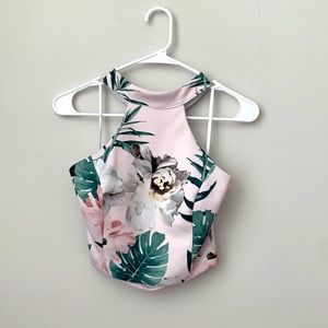 Floral crop top 🌸